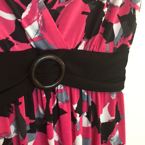 Black and Pink Floral Dress - Picture 4 of 5